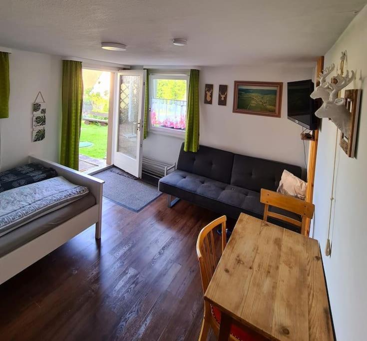Idyllische Kleine Ferienwohnung Im Schwarzwald Friedenweiler Ngoại thất bức ảnh